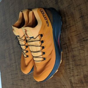Men's Salomon Trail Running Shoes 11.5